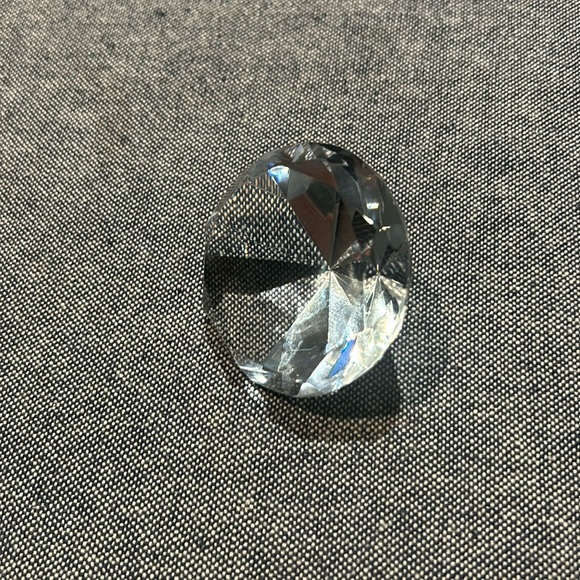 CRYSTAL DIAMOND PAPERWEIGHT - Picture 1 of 4